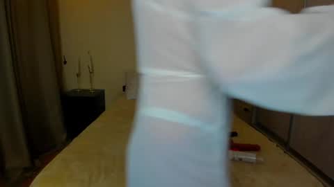 Snapshot of bella_foryou chatting on 01.18.25 NastyaThere are legends that in this room all your wishes can come true  Private is Open online show from 01.18.25