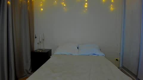 Snapshot of bella_foryou chatting on 01.29.25 NastyaThere are legends that in this room all your wishes can come true  Private is Open online show from 01.29.25
