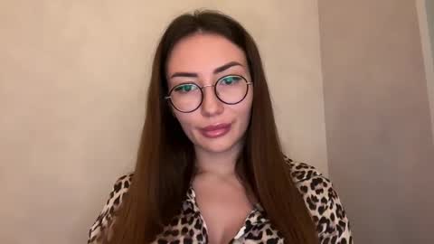 bella_foxxi online show from 12.10.24