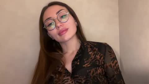 bella_foxxi online show from 12.11.24