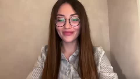 bella_foxxi online show from 12.12.24