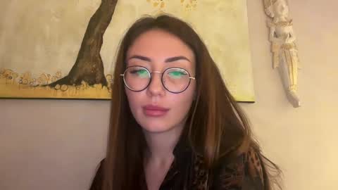 bella_foxxi online show from 01.05.25