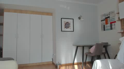 Anna  online show from 01.31.25