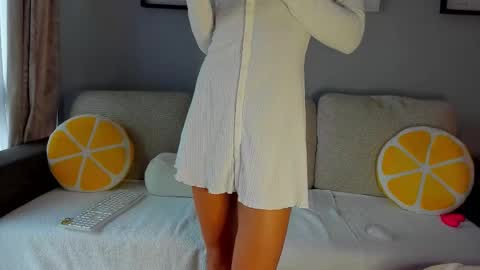 Anna  online show from 10.24.25