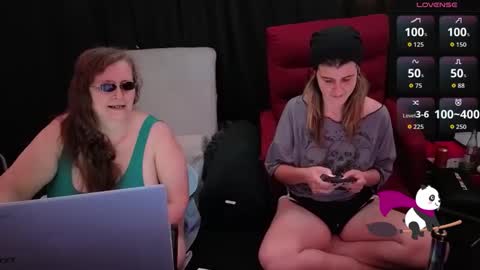 Bella James online show from 10.28.25