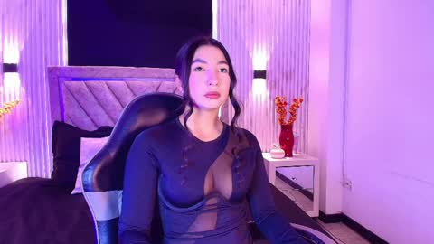 Snapshot of bella_martini_ chatting on 05.18.26 bella_martini_ online show from 05.18.26