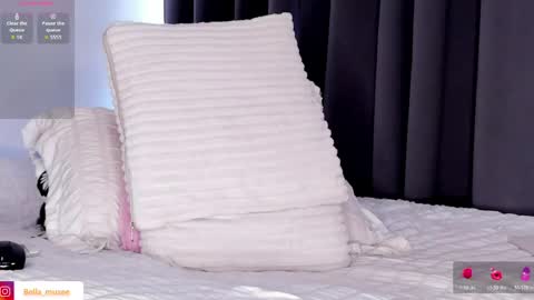 Snapshot of bella_musee chatting on 05.20.26 online show from 05.20.26