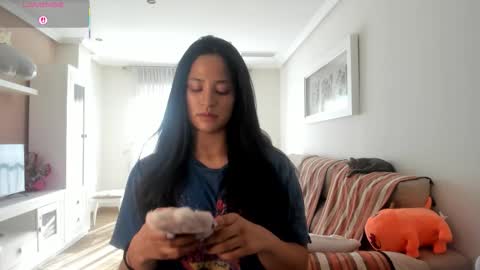 Snapshot of bella_pocahontas3 chatting on 11.17.25 bella_pocahontas3 online show from 11.17.25