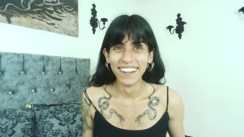 Snapshot of bella_poisonous chatting on 05.30.26 Bella online show from 05.30.26