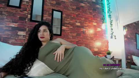 Bella Ponce  online show from 12.01.24