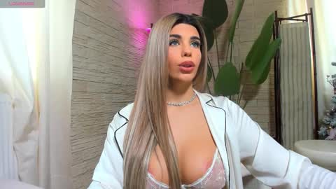 bella_posh online show from 01.18.26