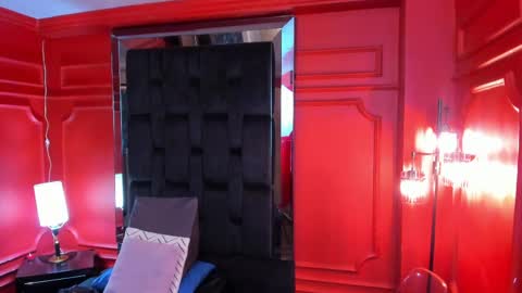 Bella Riviera online show from 04.12.26