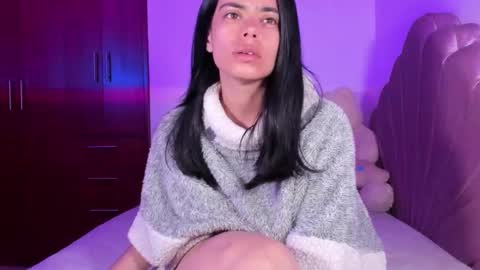 Valeria Model Independent online show from 10.25.25