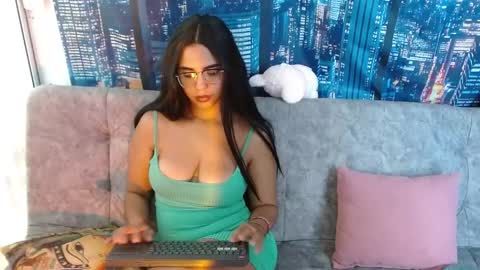 Bella Baker online show from 04.30.26