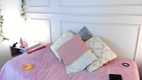                        online show from 12.21.25