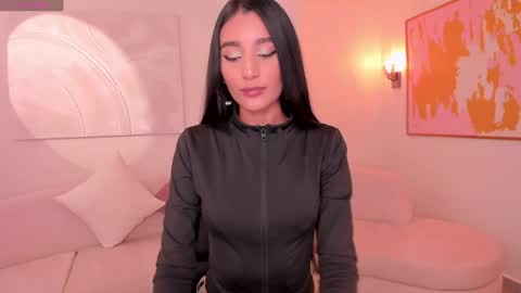 Snapshot of bellacarteer_ chatting on 01.25.25  Bella C  online show from 01.25.25