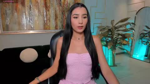 Snapshot of bellacarteer_ chatting on 10.07.25  Bella C  online show from 10.07.25
