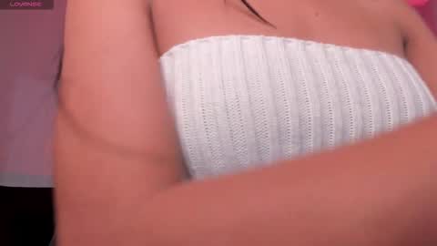 Snapshot of bellacarteer_ chatting on 10.17.25  Bella C  online show from 10.17.25