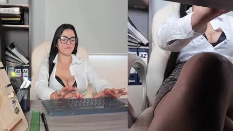Snapshot of bellaclaiir chatting on 03.08.25 Bella Clair online show from 03.08.25