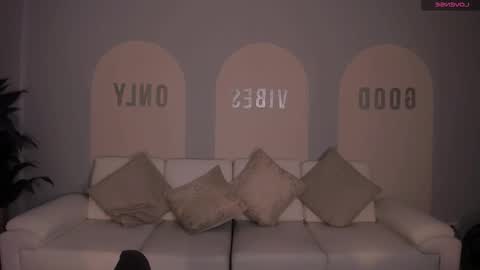 Bella online show from 11.18.25