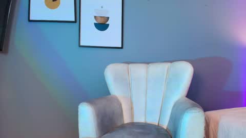 Bella online show from 09.18.25