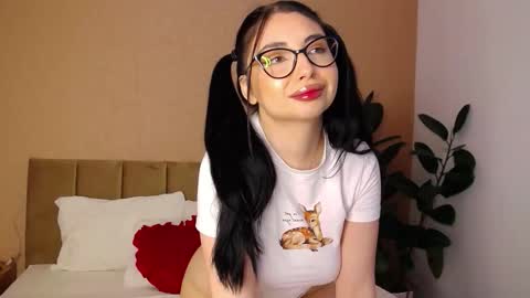 Snapshot of bellahere chatting on 02.27.26 Diana online show from 02.27.26