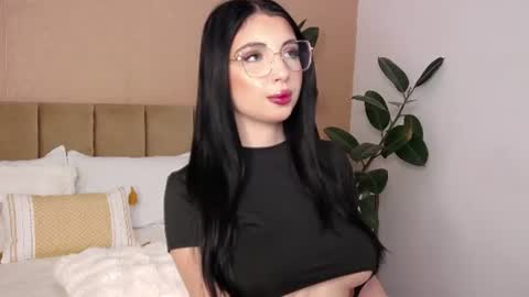 Snapshot of bellahere chatting on 07.10.26 Diana online show from 07.10.26