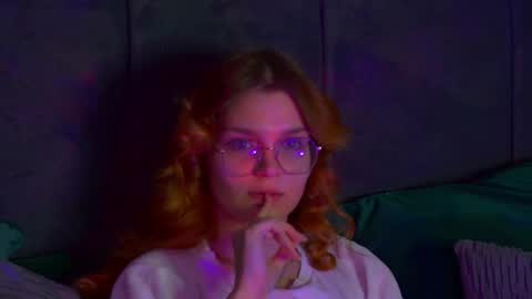 BellaMarebelle online show from 10.10.25