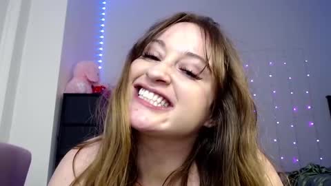 Bella Monroe online show from 03.08.25