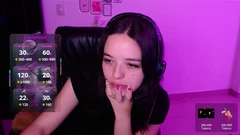 Bella Monteluna online show from 10.29.25