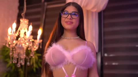 Bella online show from 10.13.25