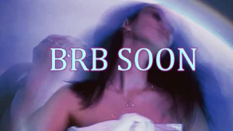 bellaparker_ online show from 12.03.25