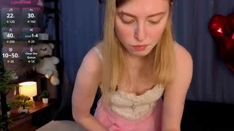 Snapshot of bellapoise chatting on 02.26.26 Lana but not DelRay online show from 02.26.26