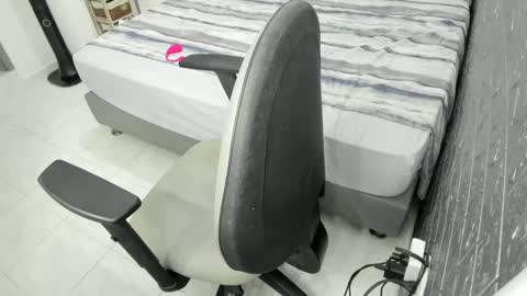 Snapshot of bellaprettty chatting on 01.29.25 Bella  Angelycal online show from 01.29.25