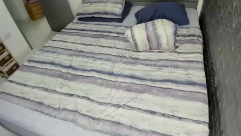 Snapshot of bellaprettty chatting on 10.30.25 Bella  Angelycal online show from 10.30.25