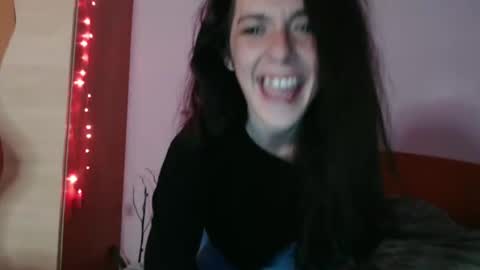 Snapshot of bellaqueen0701 chatting on 02.19.25 bellaqueen0701 online show from 02.19.25