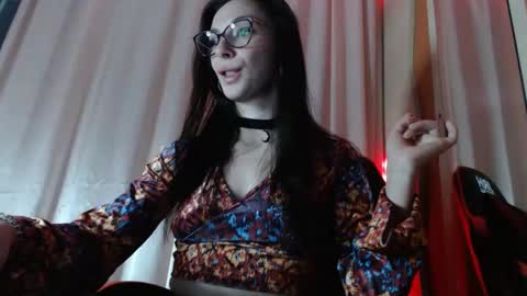 Snapshot of bellaqueen0701 chatting on 02.23.25 bellaqueen0701 online show from 02.23.25