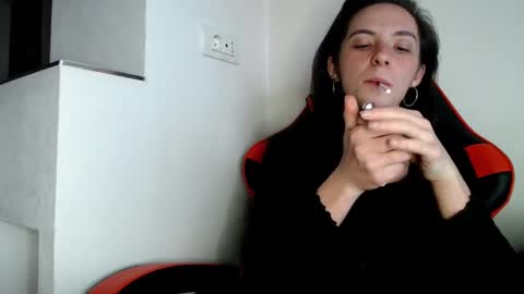 Snapshot of bellaqueen0701 chatting on 02.27.25 bellaqueen0701 online show from 02.27.25