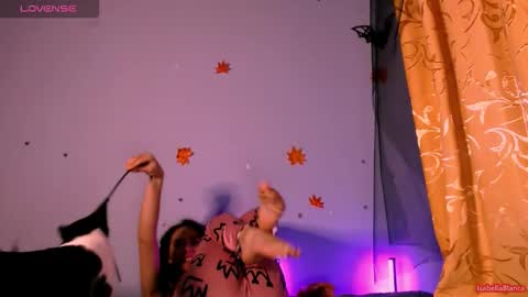 Snapshot of bellaqueen0701 chatting on 11.06.25 bellaqueen0701 online show from 11.06.25