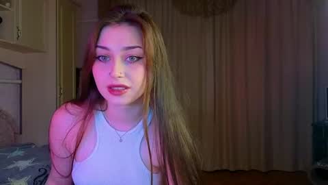 Snapshot of bellarison chatting on 07.23.26 Daniela online show from 07.23.26