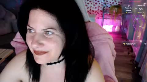 Snapshot of bellastar84 chatting on 06.19.26 Starr40 online show from 06.19.26