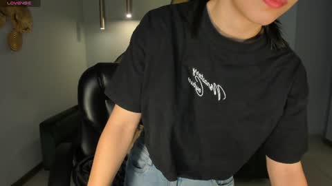 Snapshot of bellastorm1 chatting on 06.19.26 B E L L A online show from 06.19.26