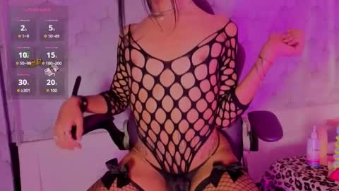 Bella online show from 11.21.25