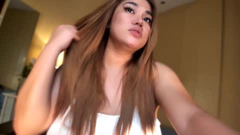 BELLA JONES online show from 04.19.26