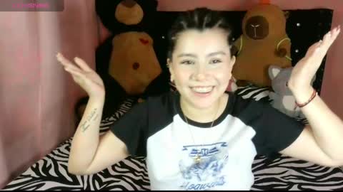 Snapshot of bellatrix_colen chatting on 05.27.26 Aleja online show from 05.27.26