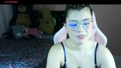 Snapshot of bellatrix_colen chatting on 07.18.26 Aleja online show from 07.18.26