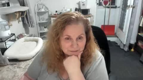 Snapshot of bellavoca chatting on 02.26.26 Bellavoca online show from 02.26.26