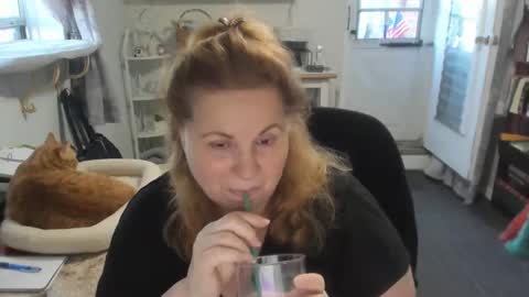 Snapshot of bellavoca chatting on 06.04.26 Bellavoca online show from 06.04.26