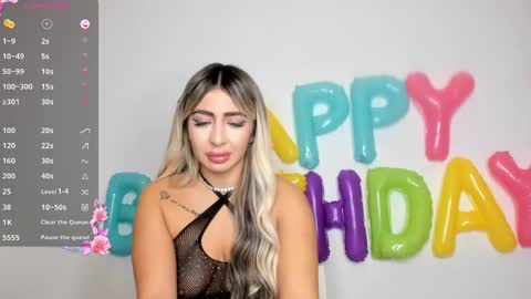 Snapshot of belle_hallle chatting on 12.03.24 LucyJelly online show from 12.03.24