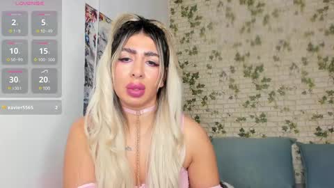 Snapshot of belle_hallle chatting on 01.13.25 LucyJelly online show from 01.13.25